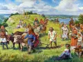 Scena z legendy o trzech braciach: ludność słowiańska w tradycyjnych strojach, orka, bydło, jeźdźcy, święte kamienie.