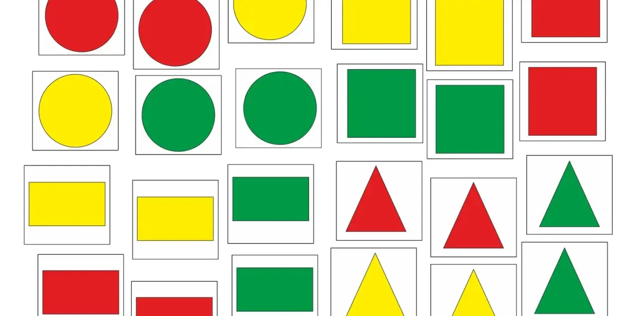 Rysunek z figur geometrycznych: czerwone, żółte i zielone koła, kwadraty, prostokąty i trójkąty ułożone w siatce.