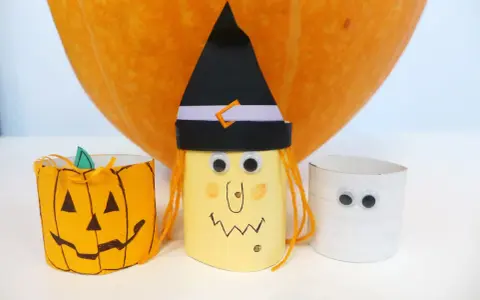 Strach się bać! Halloweenowe cuda z rolek po papierze toaletowym: dynia, czarownica i mumia.