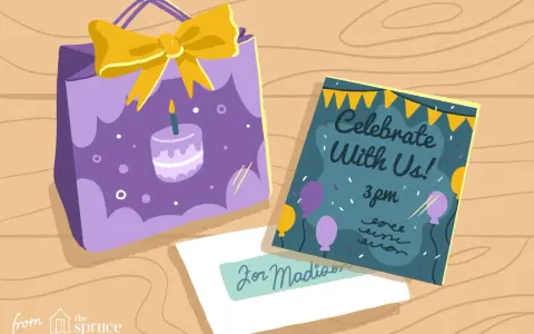 Uroczy zaproszenie na urodziny szablon z fioletową torbą prezentową i kartką "Celebrate With Us!".