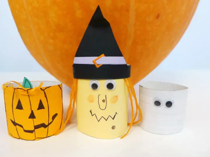 Strach się bać! Halloweenowe cuda z rolek po papierze toaletowym: dynia, czarownica i mumia.